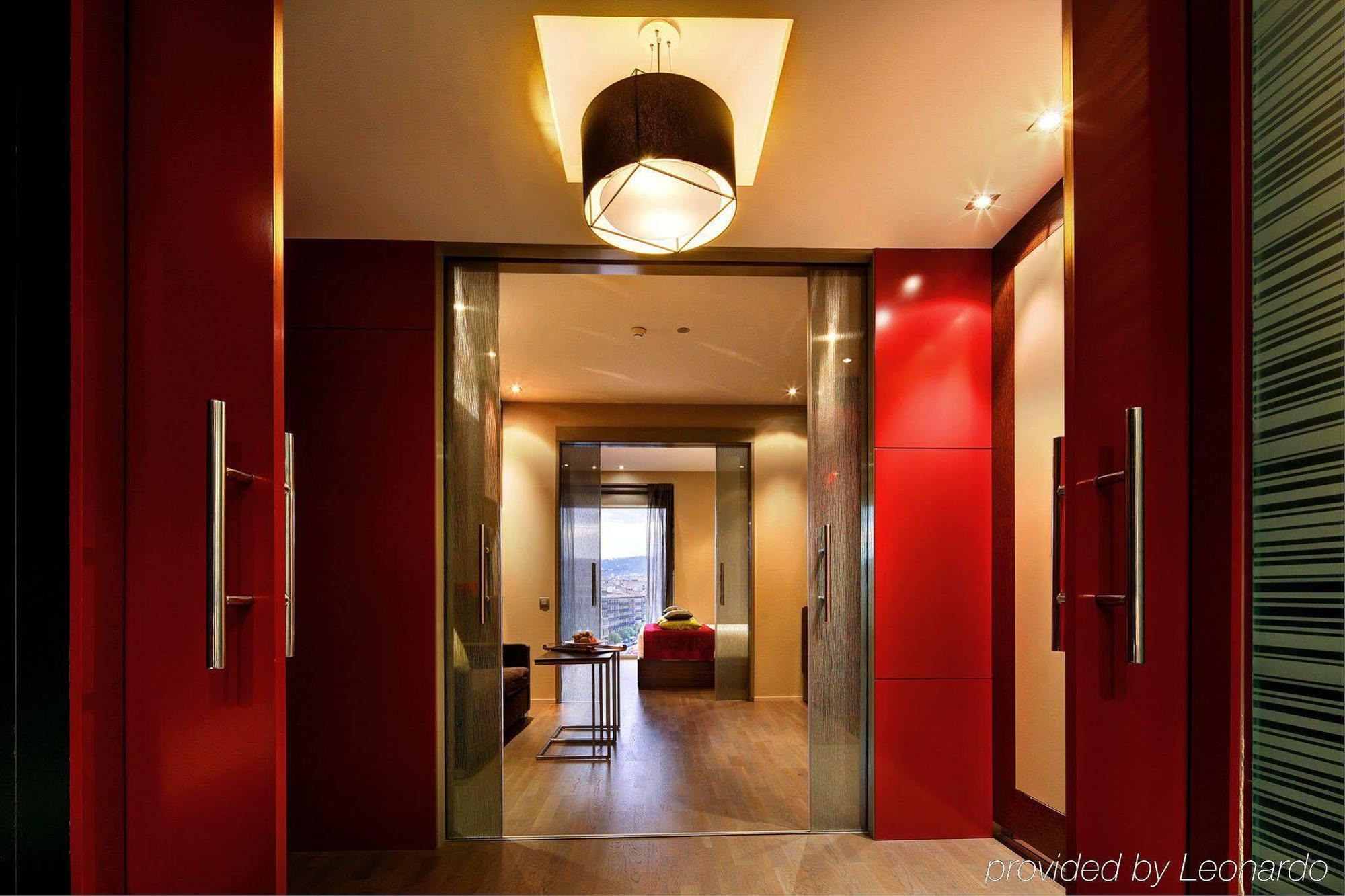 Olivia Plaza Hotel 4*